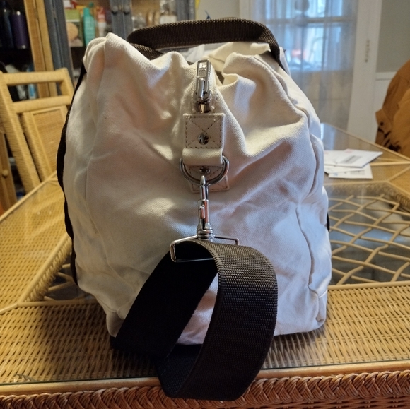 Large canvas duffle - Picture 7 of 8